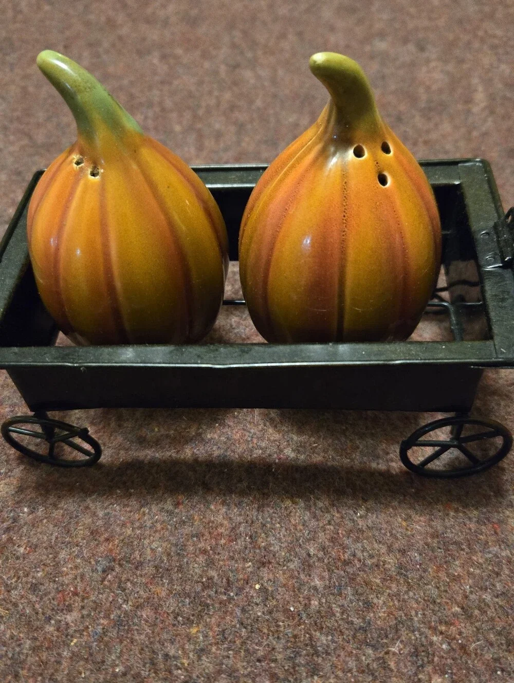 Pumpkin Salt And Pepper Shakers In Metal Wagon